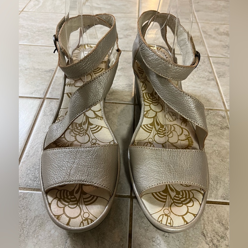 Fly London Eco YESK Soft Gold Size 40 EU Size 9 US Platform eBaySandal Ankle Str